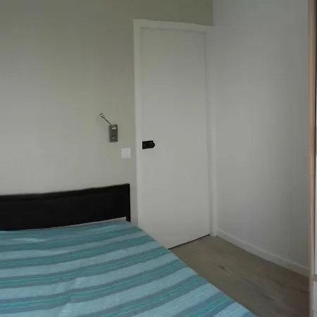 La Rochelle: Appt 2p4c Avec Piscine, Tennis, Proche - Fr-1-246-310 * Λα Ροσέλ