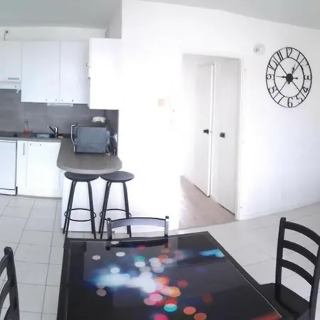 Διαμέρισμα La Rochelle: Appt 2p4c Avec Piscine, Tennis, Proche - Fr-1-246-310 *